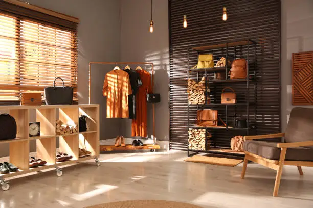 Fashion & Accessories